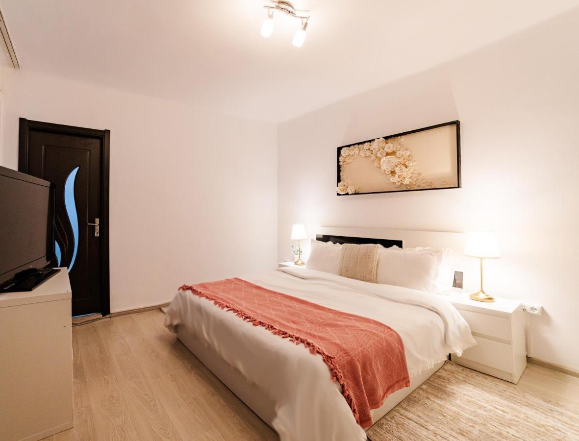 Anastasia Apartments With Parking Брашов Екстериор снимка