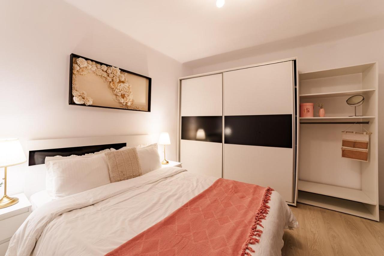 Anastasia Apartments With Parking Брашов Екстериор снимка